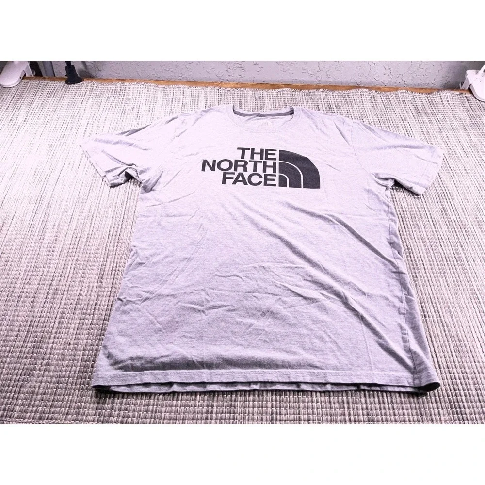 The North Face Mens Graphic T-Shirt Gray Half Dome Logo Short Sleeve Large L